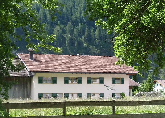 Haus Dietmar הולצגאו